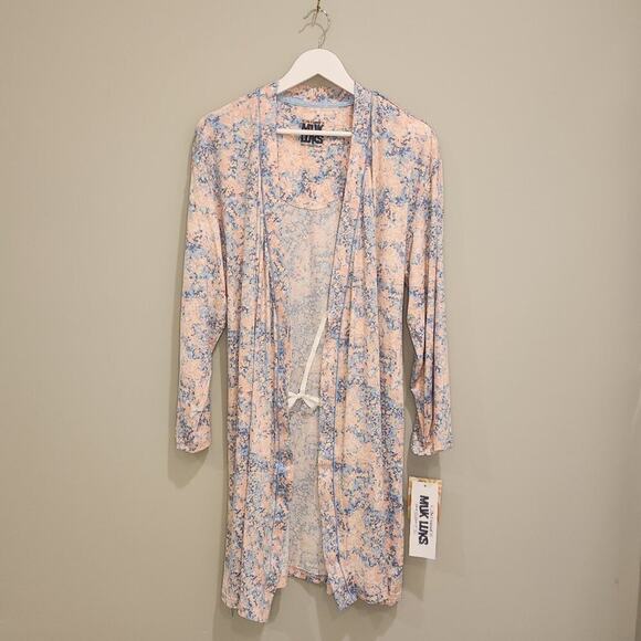 Muk Luks Other - Muk Luks pink blue floral short robe - Size L